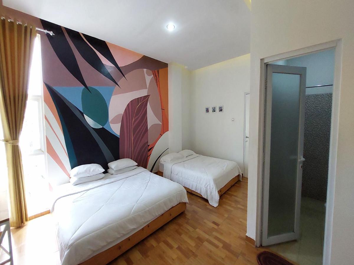 D'Journey Hotel Лембанг Екстериор снимка